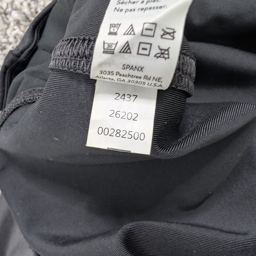 💘 Spanx NWOT 2437 Black Faux Leather Leggings XL Ready To Wow - Picture 10 of 10